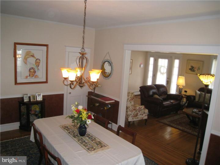 244 Arlingham Road Flourtown, PA 19031 - Photo 6 of 25 Dining Room