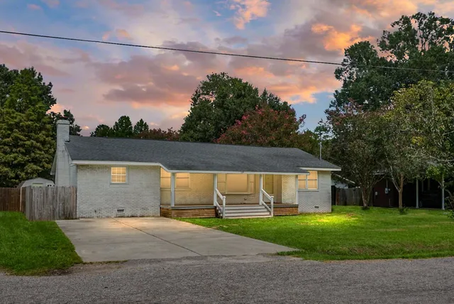 $324,990 | 109 Lyle Road, Goose Creek, SC 29445