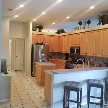 $3,750 | 6218 Bridgevista Drive, Lithia, FL 33547