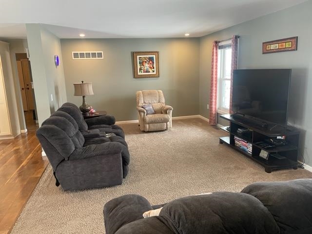 1884 South Vassar Road Vassar, MI 48768 - Photo 2 of 11