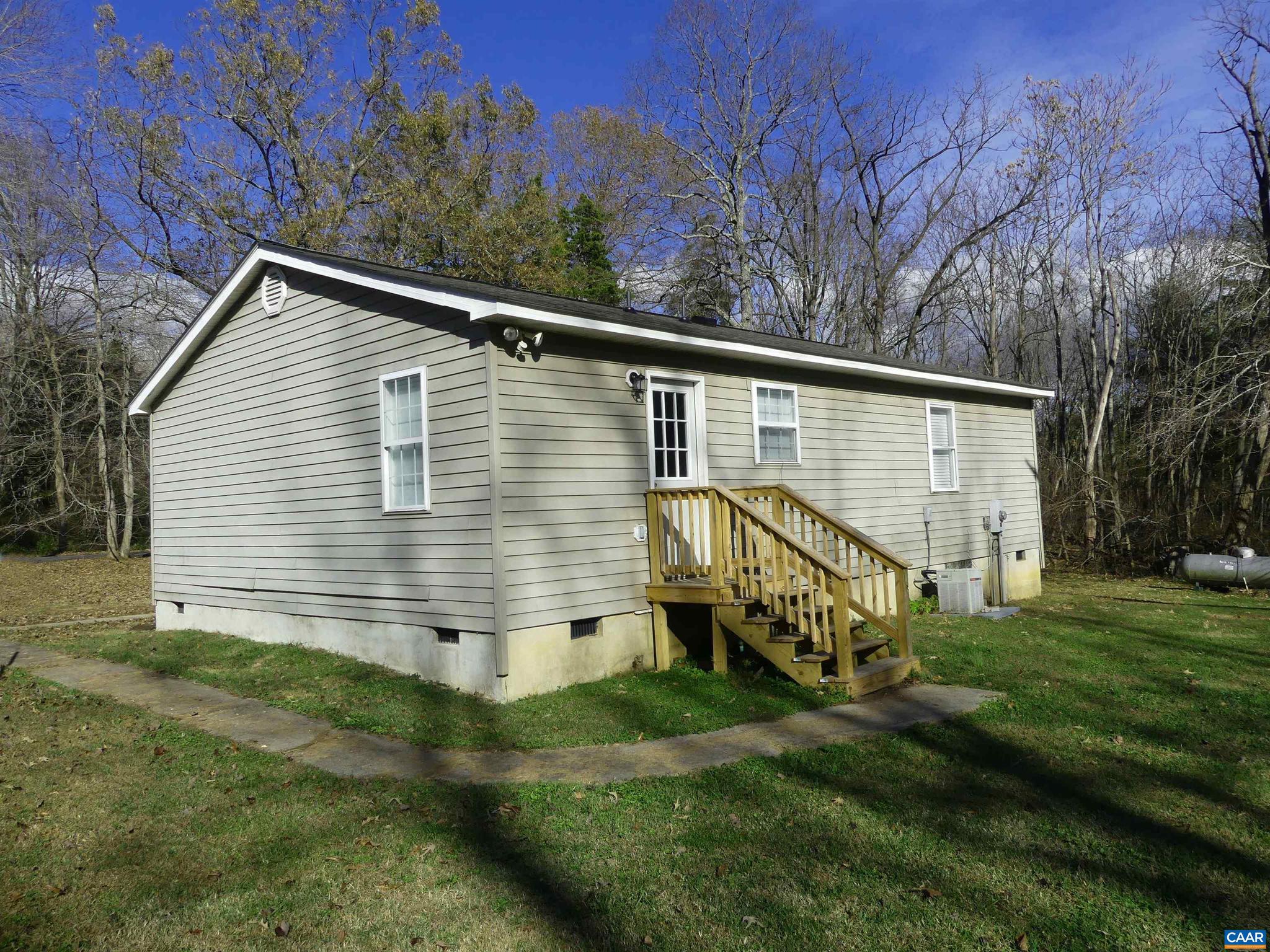 12018 Belfonte Road, Unit 1 Bumpass, VA 23024 - Photo 3 of 30