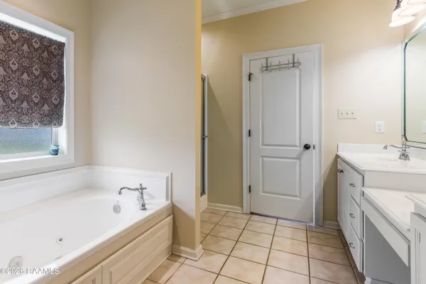 $320,000 | 9702 Belle Pl Drive, Maurice, LA 70555