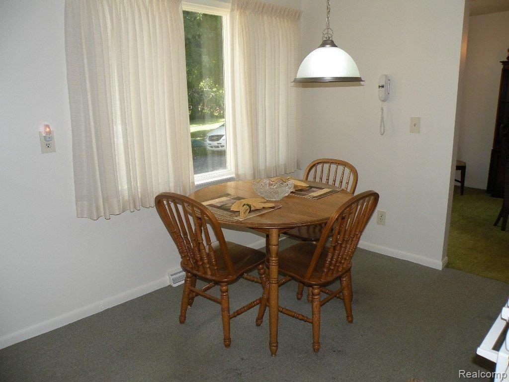 47257 Curtis Road Northville, MI 48168 - Photo 15 of 20 Curtis - Kitchen 1 dining area (