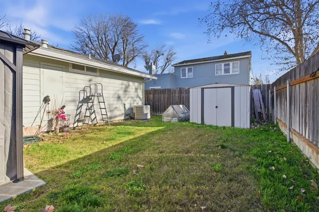 $410,000 | 712 5th Avenue, Gustine, CA 95322