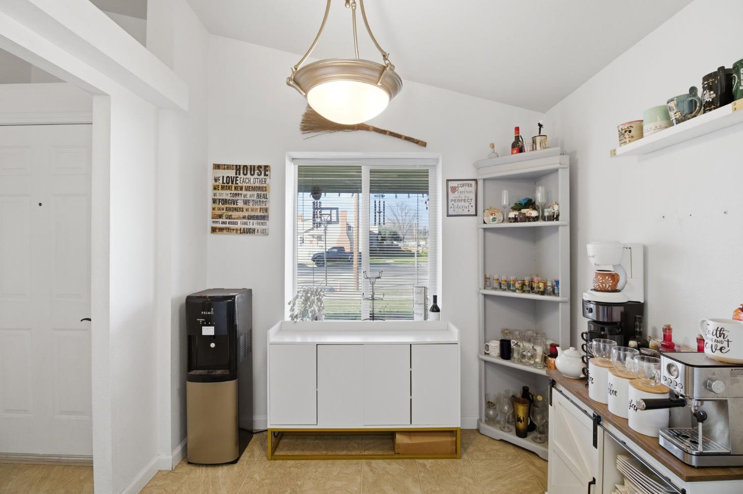 712 5th Avenue Gustine, CA 95322 - Photo 7 of 25