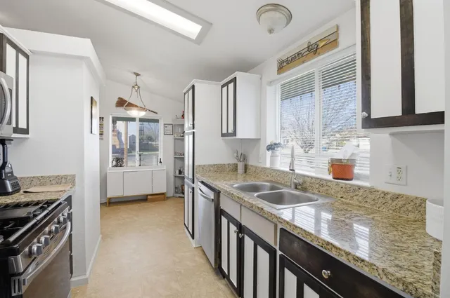 $410,000 | 712 5th Avenue, Gustine, CA 95322