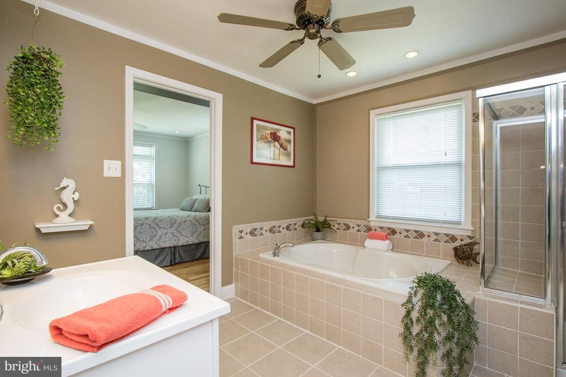 720 East Maple Road Linthicum, MD 21090 - Photo 13 of 30 Bath