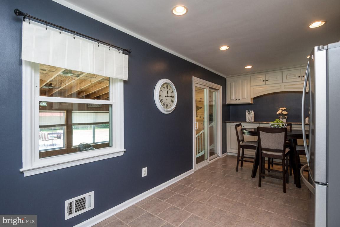 720 East Maple Road Linthicum, MD 21090 - Photo 7 of 30 Kitchen