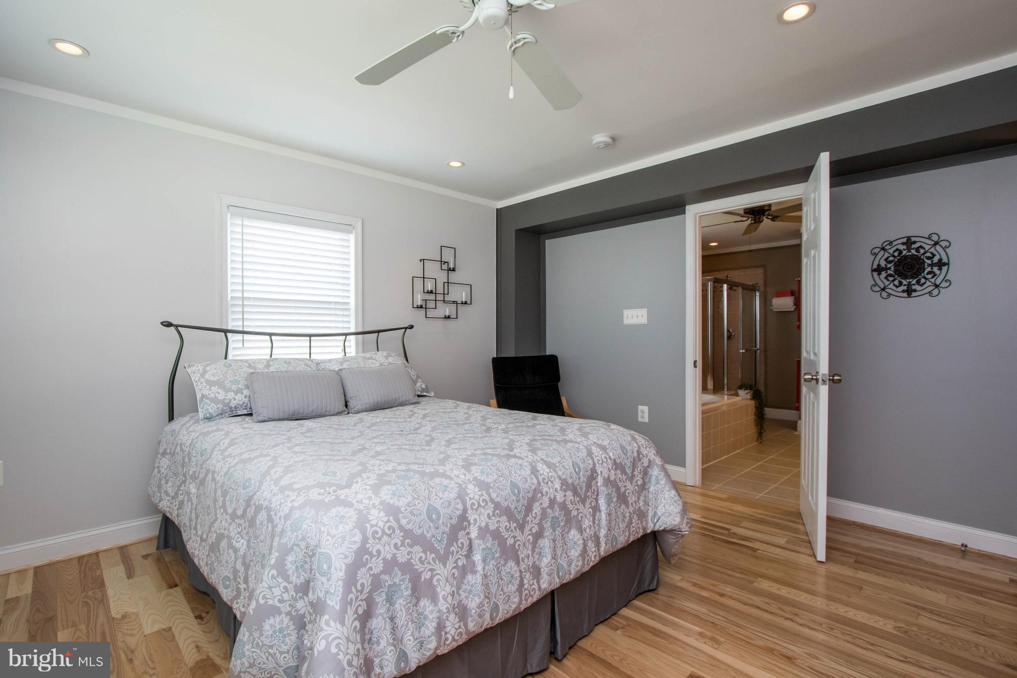 720 East Maple Road Linthicum, MD 21090 - Photo 10 of 30 Bedroom (Master)