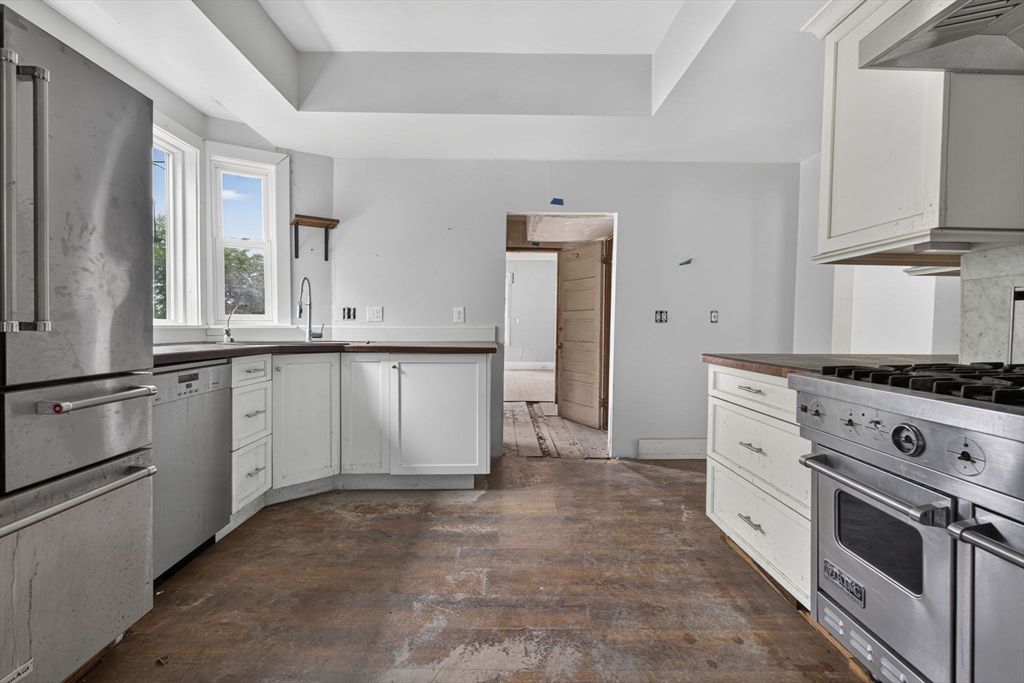 35 Leominster Road Lunenburg, MA 01462 - Photo 6 of 38 Gallery Image 6