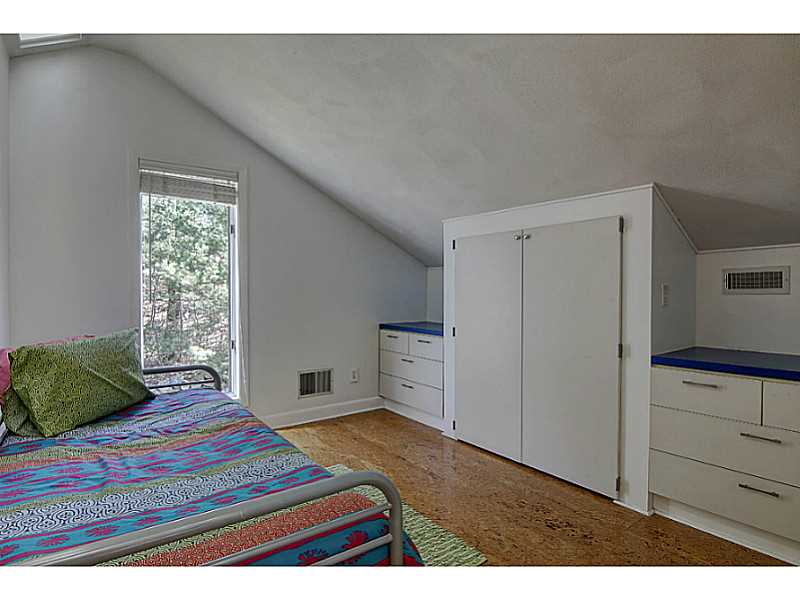 1635 Middle Road East Greenwich, RI 02818 - Photo 11 of 25 Bedroom.