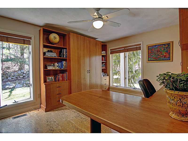1635 Middle Road East Greenwich, RI 02818 - Photo 16 of 25 Studio/Study/Office.