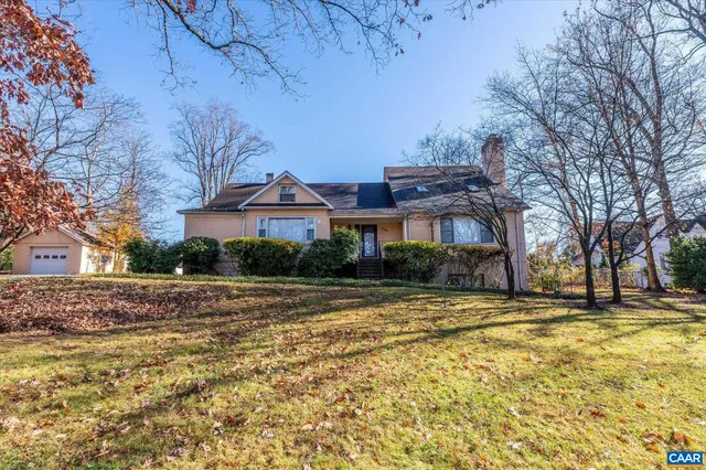 $750,000 | 989-991 Crozet Avenue, Crozet, VA 22932