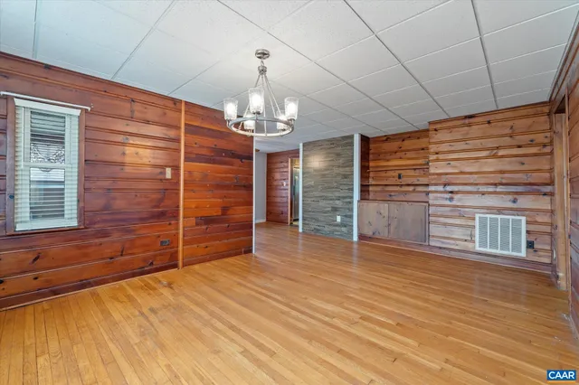 $750,000 | 989-991 Crozet Avenue, Crozet, VA 22932