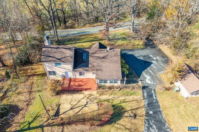 $750,000 | 989-991 Crozet Avenue, Crozet, VA 22932