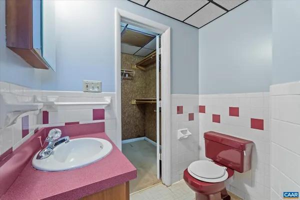 $675,000 | 989-991 Crozet Avenue, Crozet, VA 22932