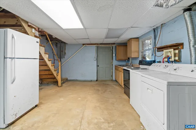 $750,000 | 989-991 Crozet Avenue, Crozet, VA 22932