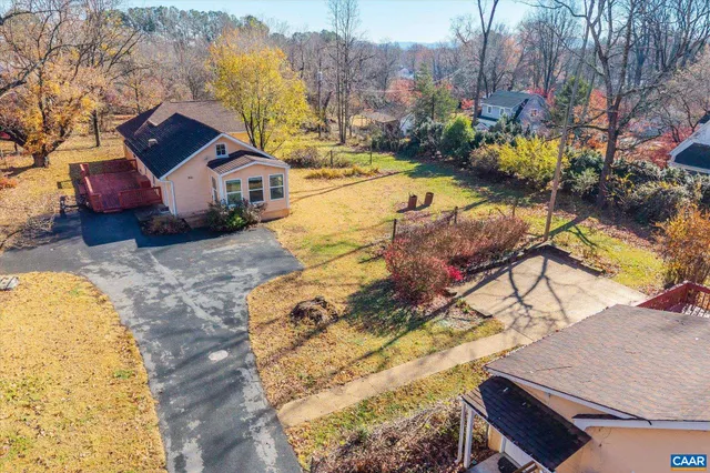 $750,000 | 989-991 Crozet Avenue, Crozet, VA 22932