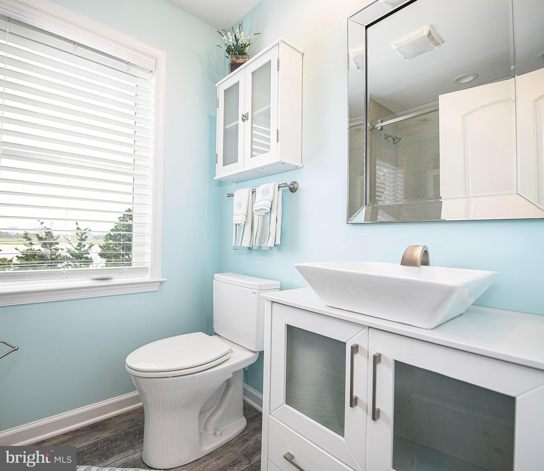 10505 Point Lookout Road Ocean City, MD 21842 - Photo 53 of 70 Third level hall bath