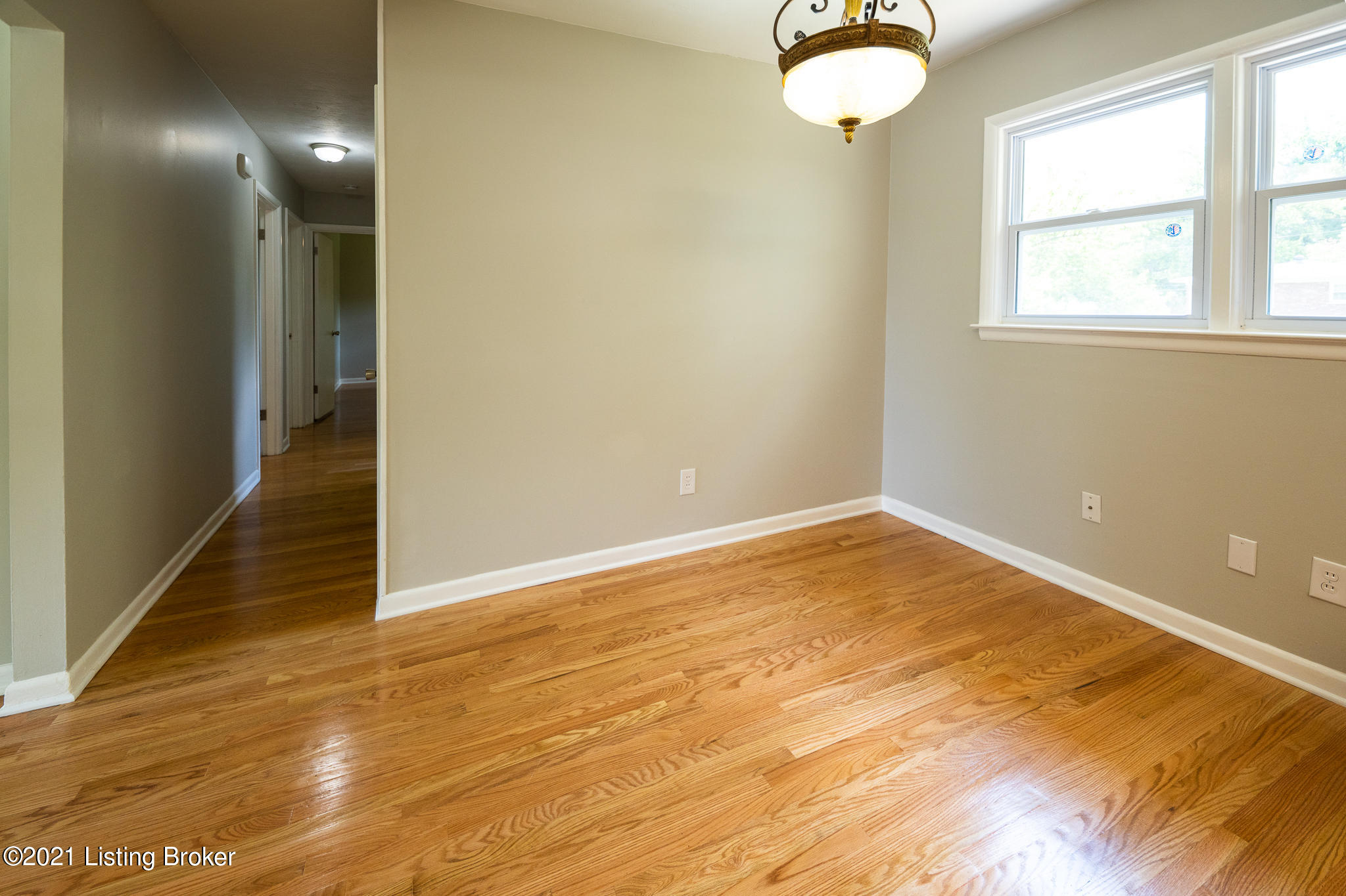 8904 Terry Road Louisville, KY 40258 - Photo 10 of 38 DSC00540