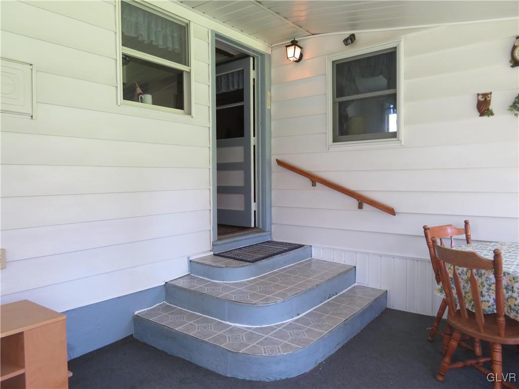 2153 Aster Road Bethlehem, PA 18018 - Photo 10 of 25 Entrance into back of house from screened in back