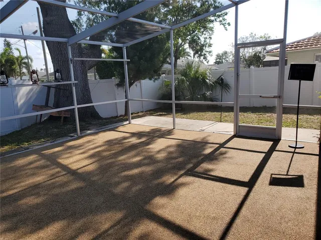 $2,995 | 3331 Seaview Street, Sarasota, FL 34239