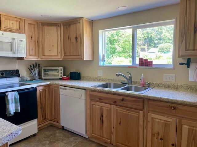 27 West Milan Road Berlin, NH 03570 - Photo 8 of 22 Gallery Image 8
