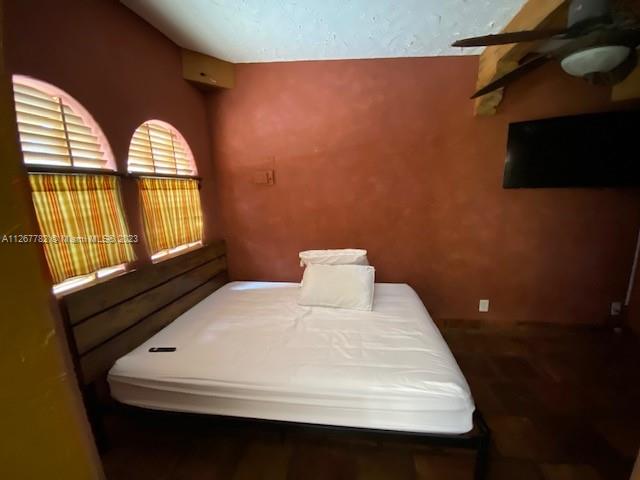 529 Hampton Road West Palm Beach, FL 33405 - Photo 15 of 30 Gallery Image 15