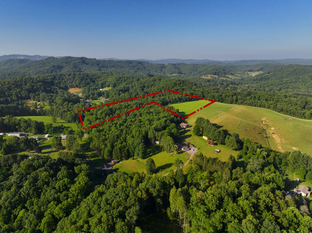 178 Grande Road Glen Daniel, WV 25844 - Photo 1 of 44 Main View
