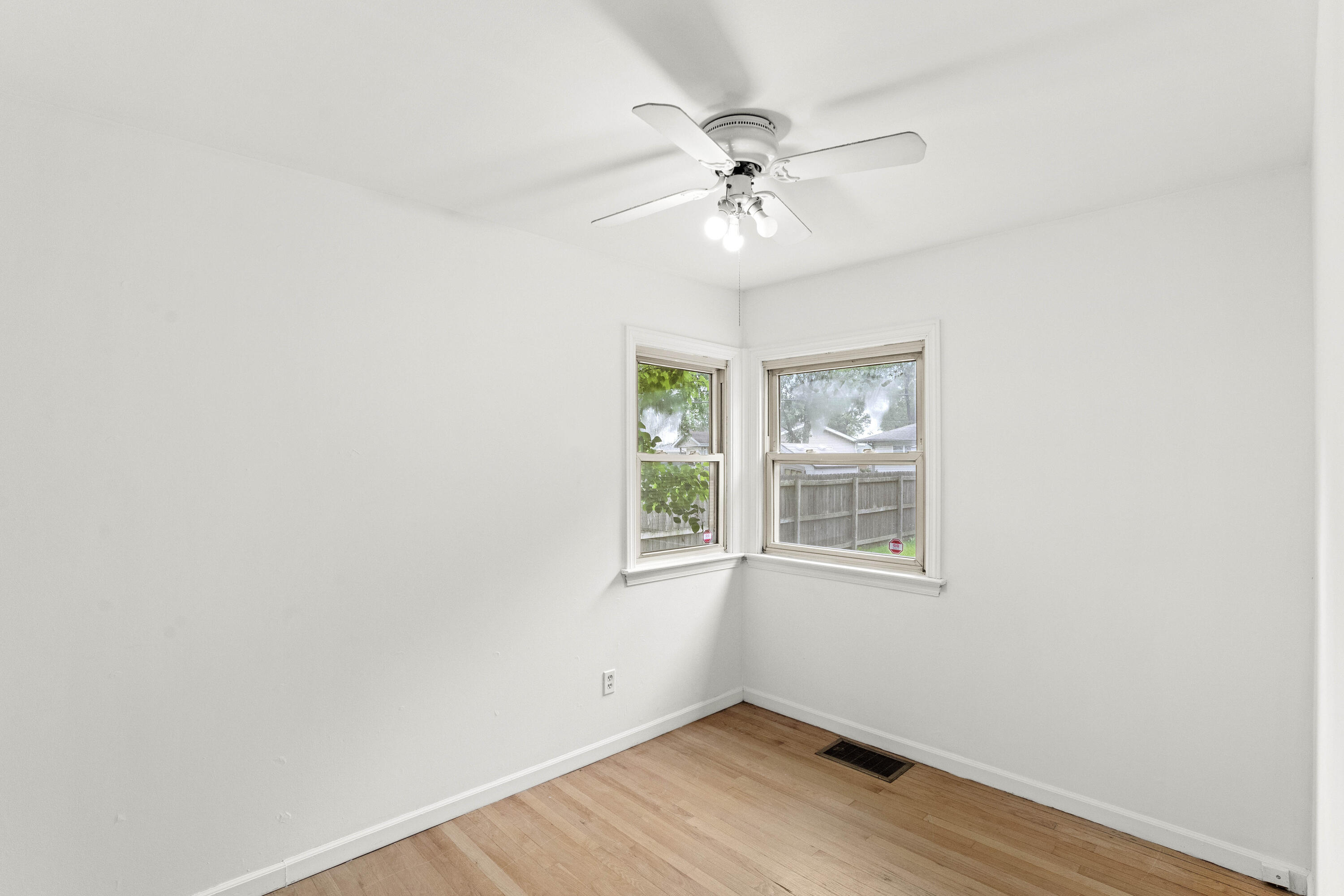 907 South Main Street Crown Point, IN 46307 - Photo 16 of 26 3000x2001