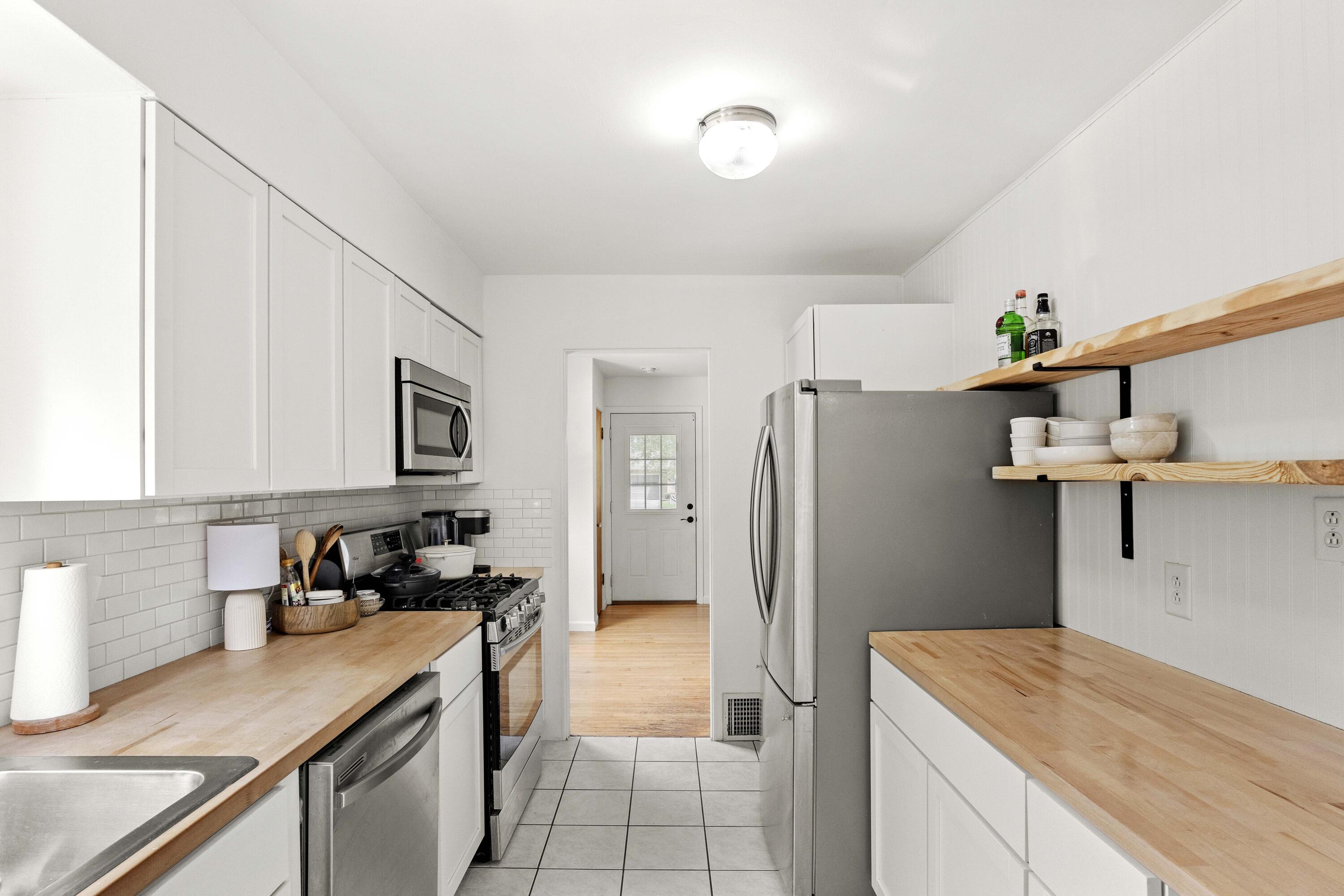 907 South Main Street Crown Point, IN 46307 - Photo 8 of 26 3000x2000