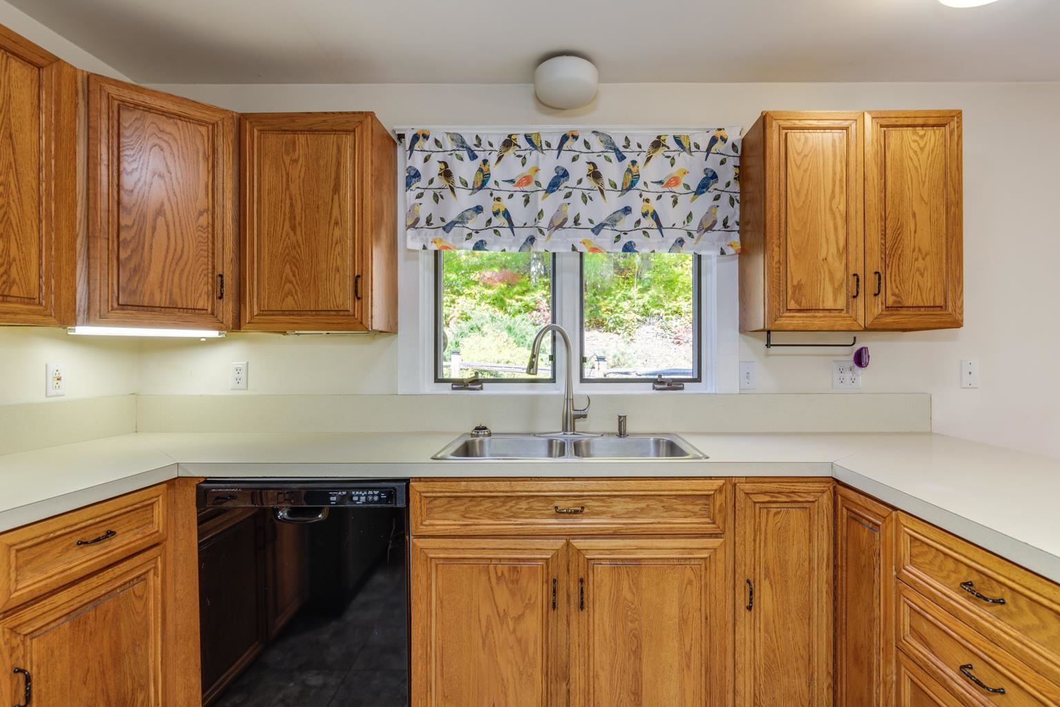 808 Russell Station Road Francestown, NH 03043 - Photo 34 of 58 Gallery Image 34