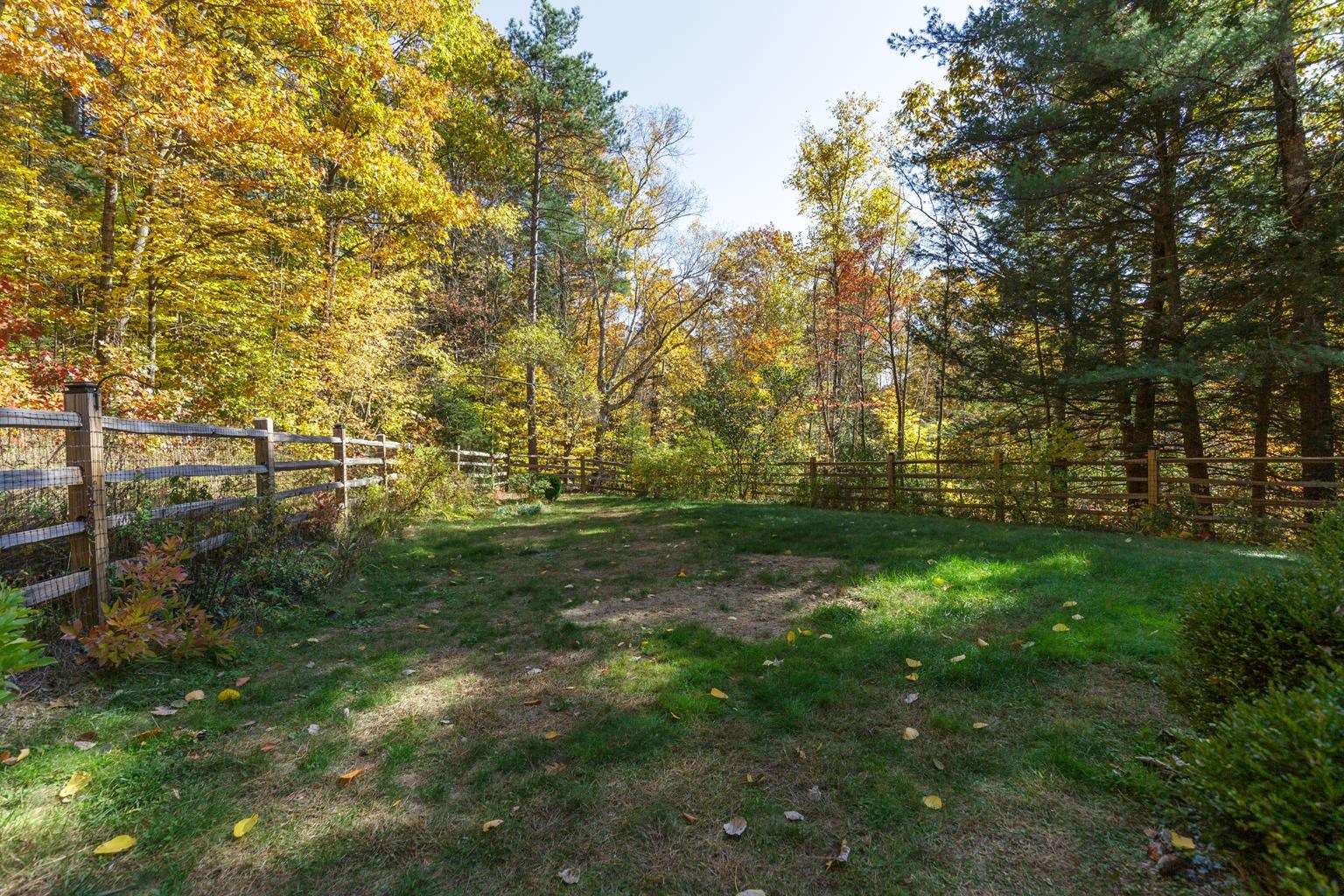 808 Russell Station Road Francestown, NH 03043 - Photo 4 of 58 Gallery Image 4