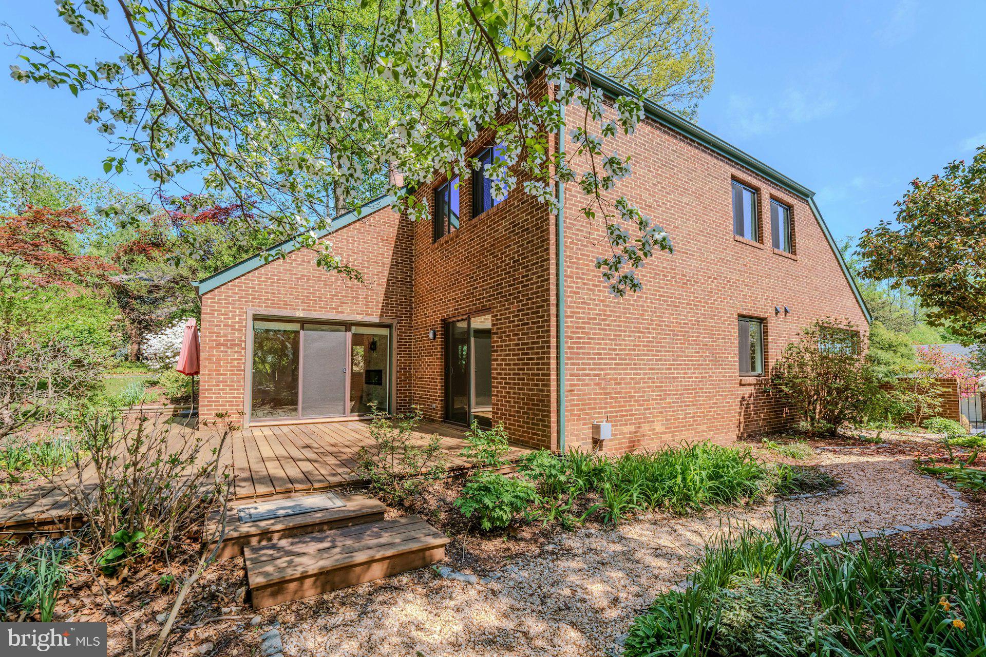11310 Harborside Cluster Reston, VA 20191 - Photo 56 of 71 Back of home with private deck.