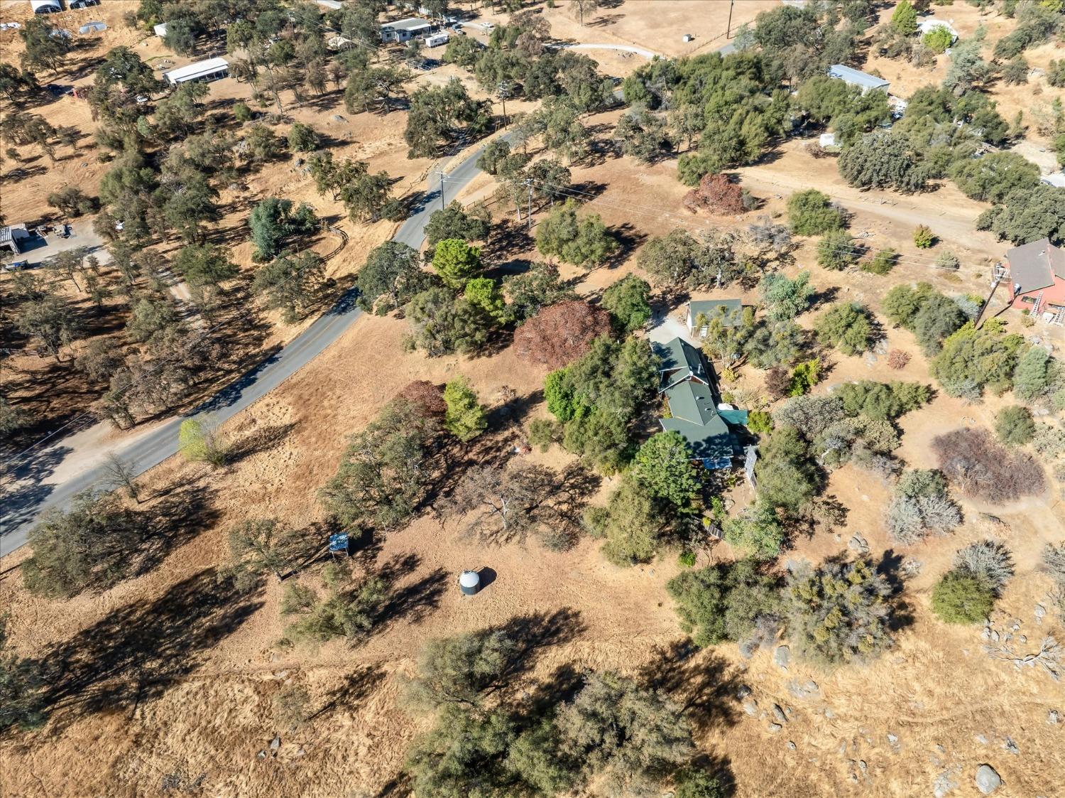 36117 Wells Road Coarsegold, CA 93614 - Photo 5 of 42 Gallery Image 5