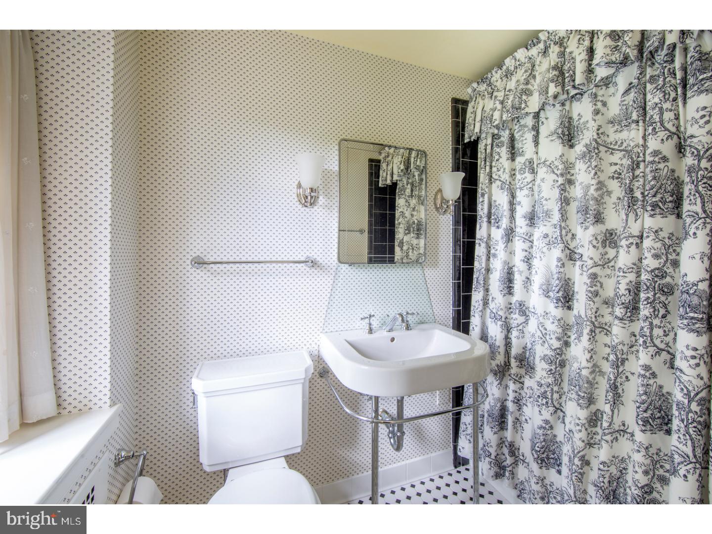 343 Avon Road Bryn Mawr, PA 19010 - Photo 15 of 21 Bathroom