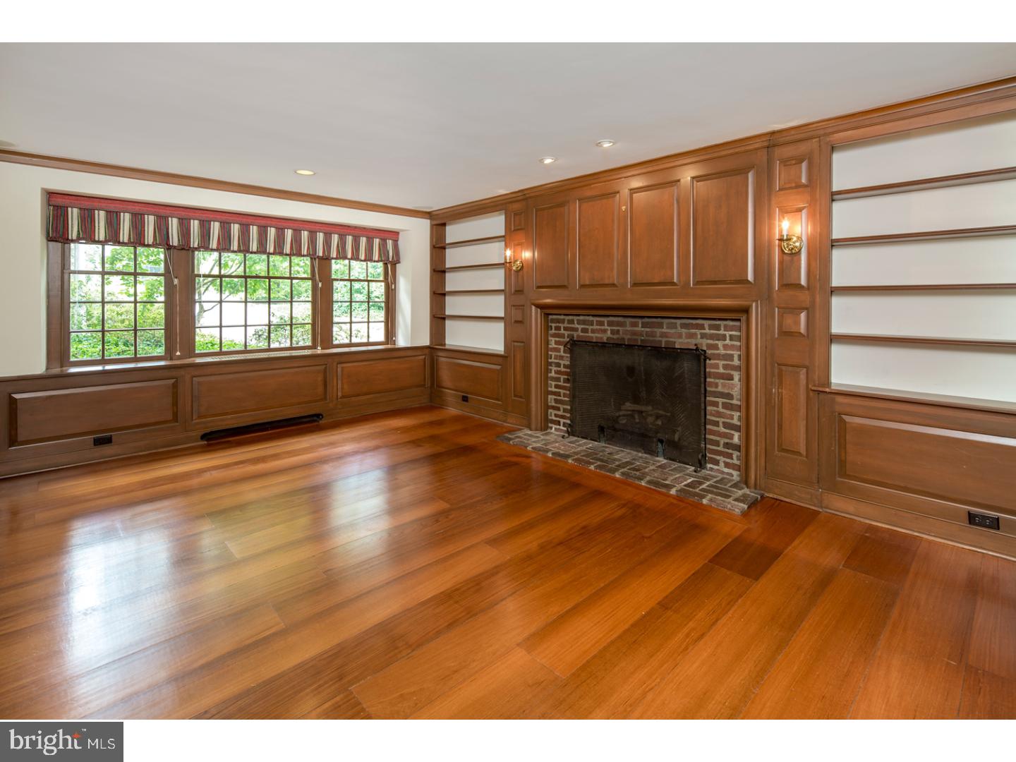 343 Avon Road Bryn Mawr, PA 19010 - Photo 3 of 21 Family Room