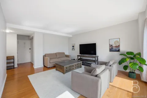$585,000 | 33-43 14th Street, Unit 10A | Astoria