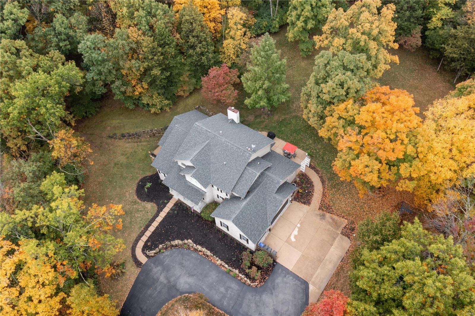 2 Currier And Ives Drive Eureka, MO 63025 - Photo 2 of 63