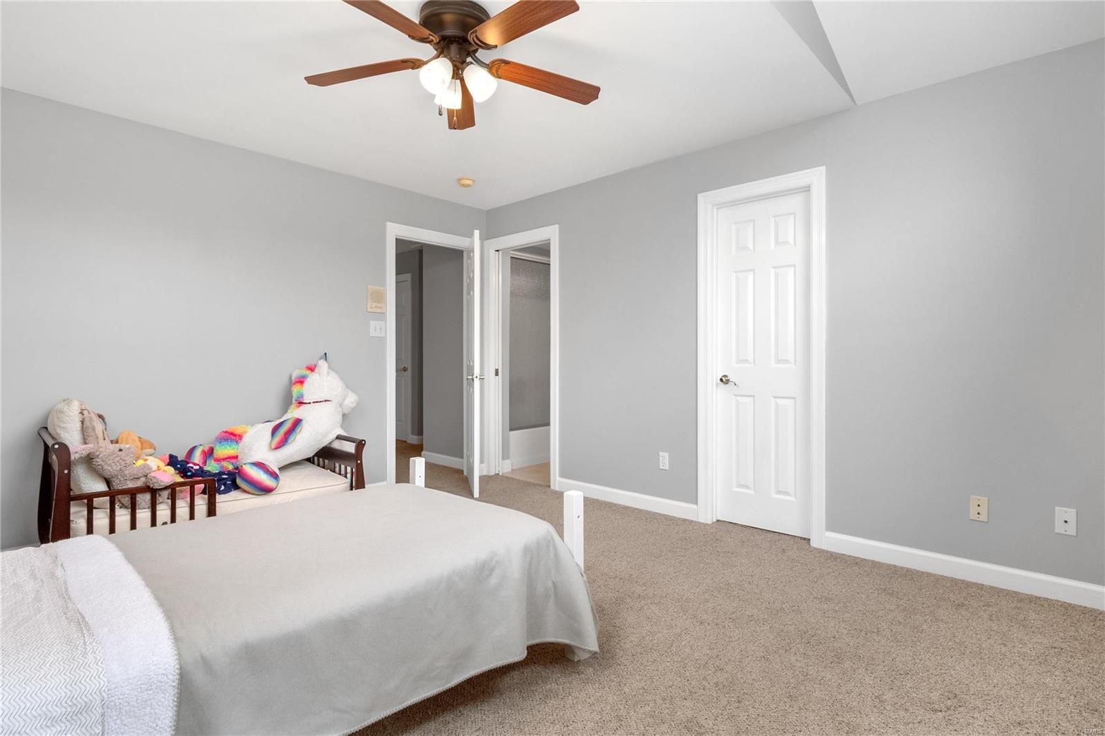 2 Currier And Ives Drive Eureka, MO 63025 - Photo 38 of 63