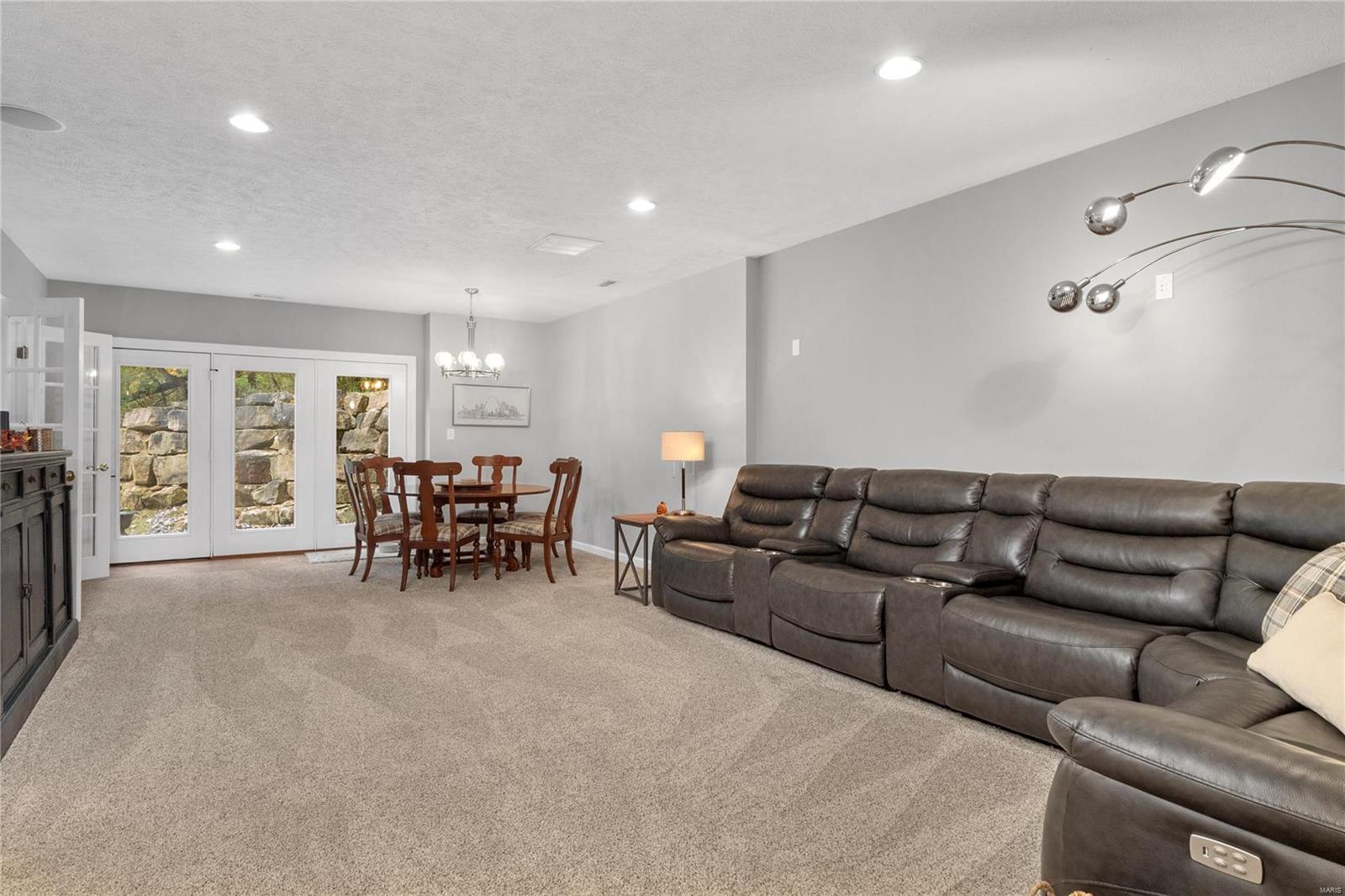 2 Currier And Ives Drive Eureka, MO 63025 - Photo 42 of 63