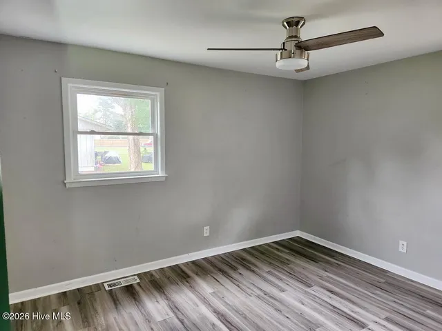 $172,800 | 1405 Centennial Trail, Kinston, NC 28501