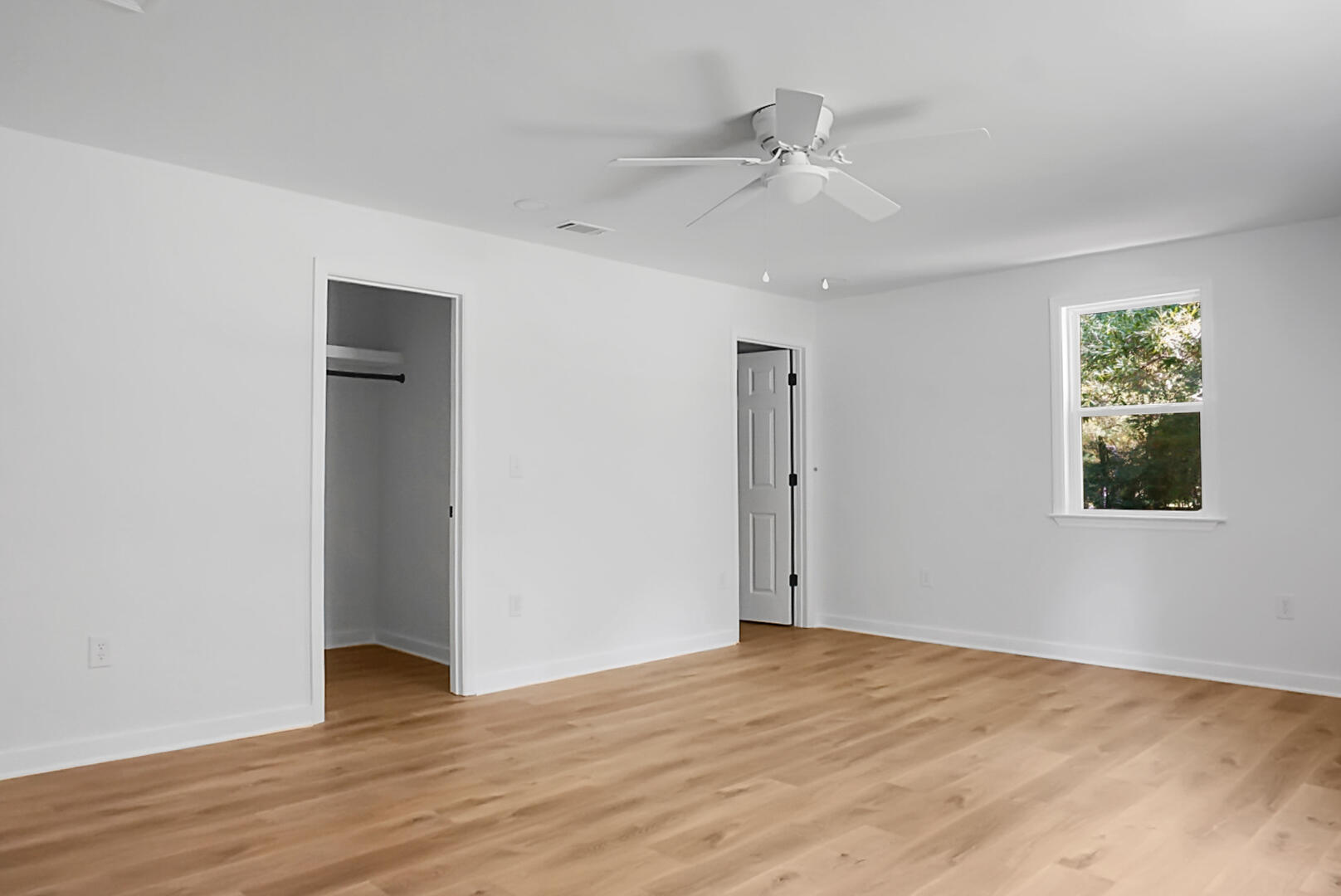 1393 Harristown Road Bonneau, SC 29431 - Photo 26 of 57 DSC06410