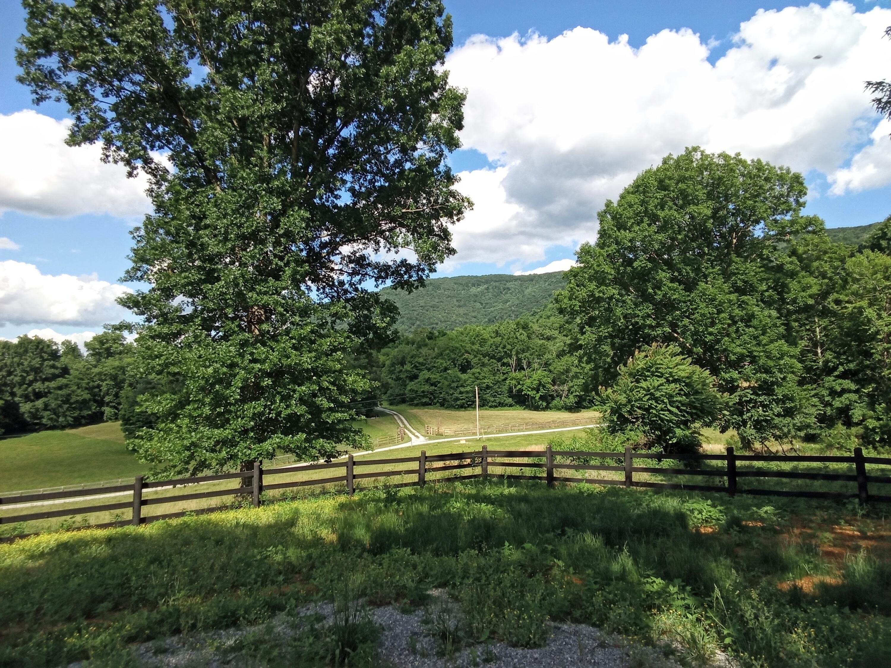 96 Lucky D Farm Road Crossville, TN 38572 - Photo 27 of 29 IMG_2024-05-30-16-07-26-723