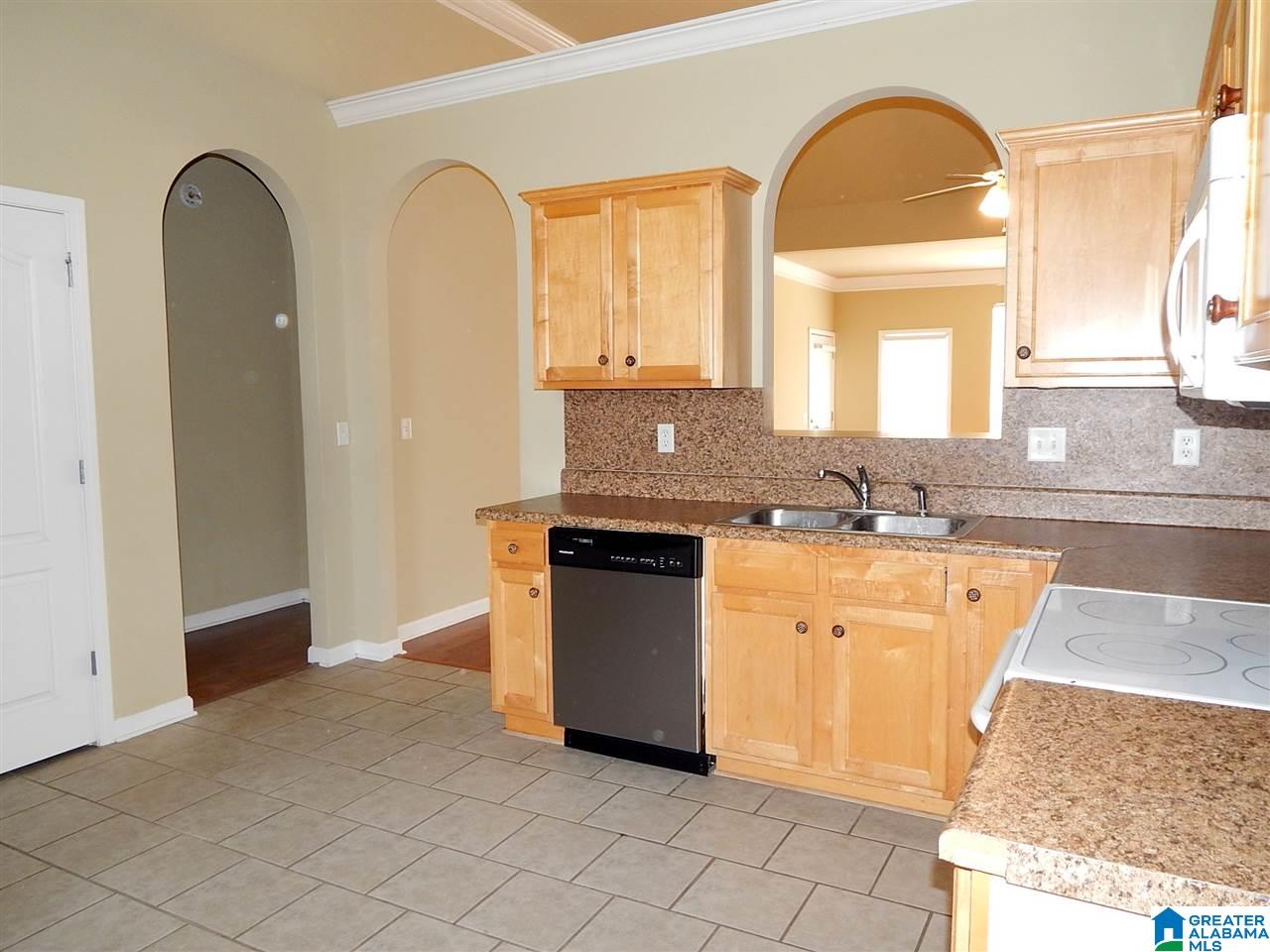 633 Barkley Circle Alabaster, AL 35007 - Photo 12 of 49