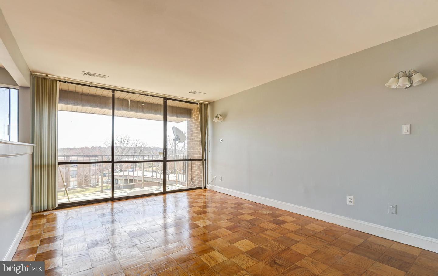 7957 Riggs Road, Unit 12 Hyattsville, MD 20783 - Photo 2 of 19