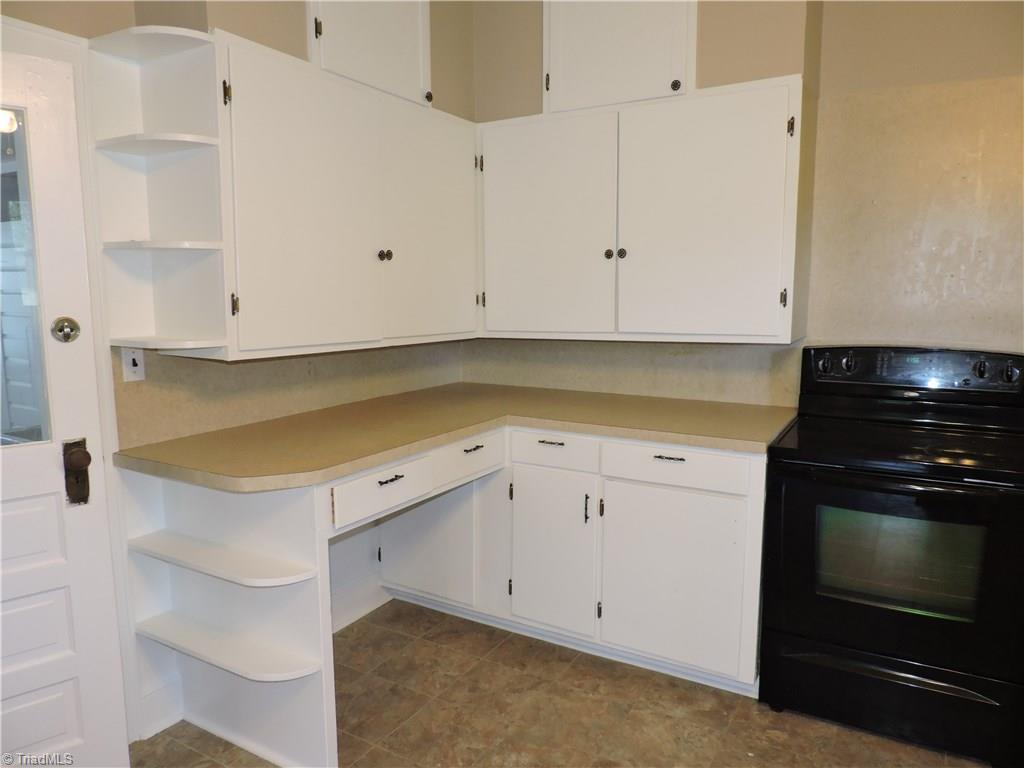 242 Tom Jones Road Ararat, NC 27007 - Photo 10 of 18 Gallery Image 10