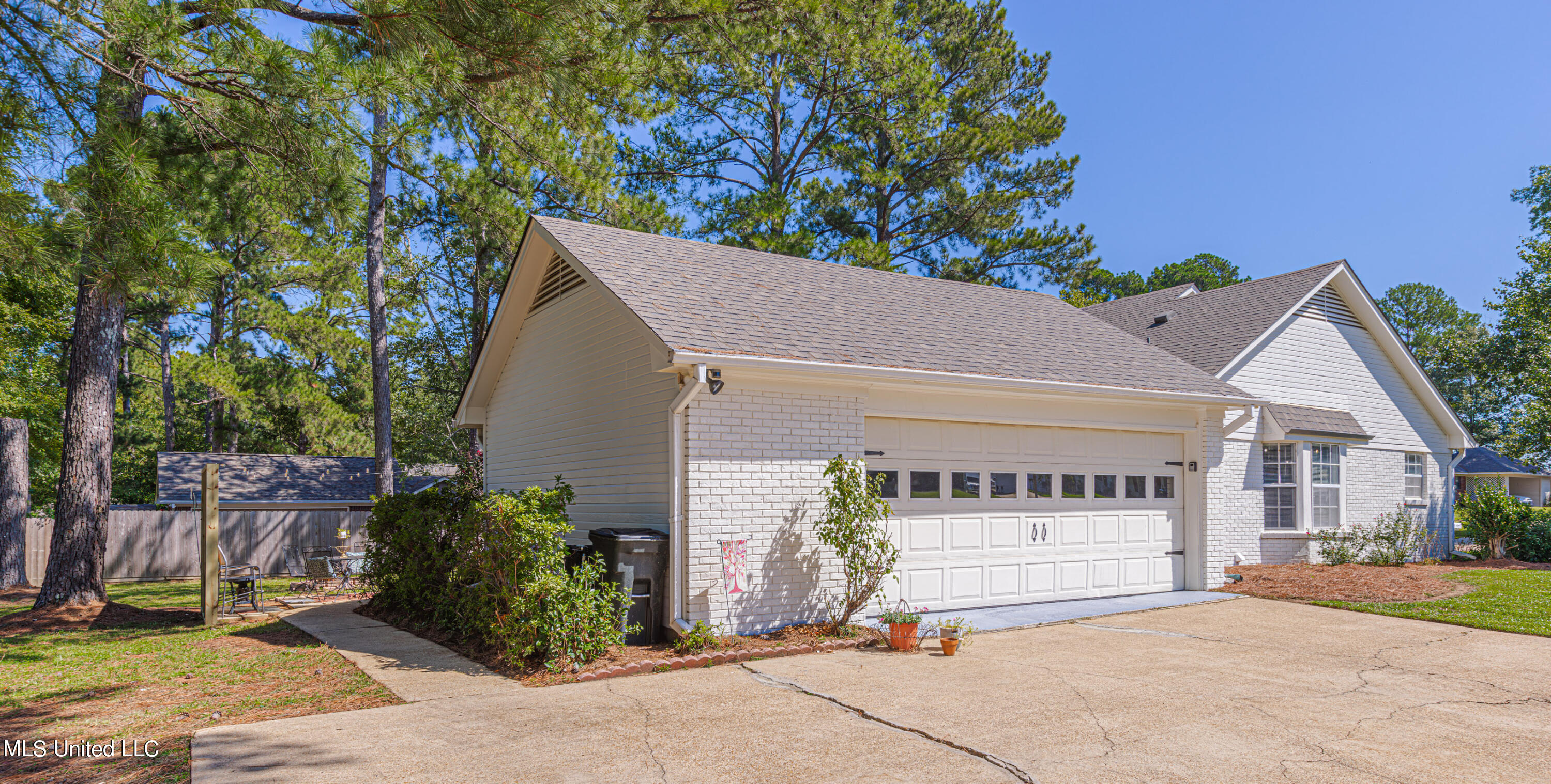 122 Oak Ridge Circle Madison, MS 39110 - Photo 10 of 57 1R4A3714-Enhanced-NR