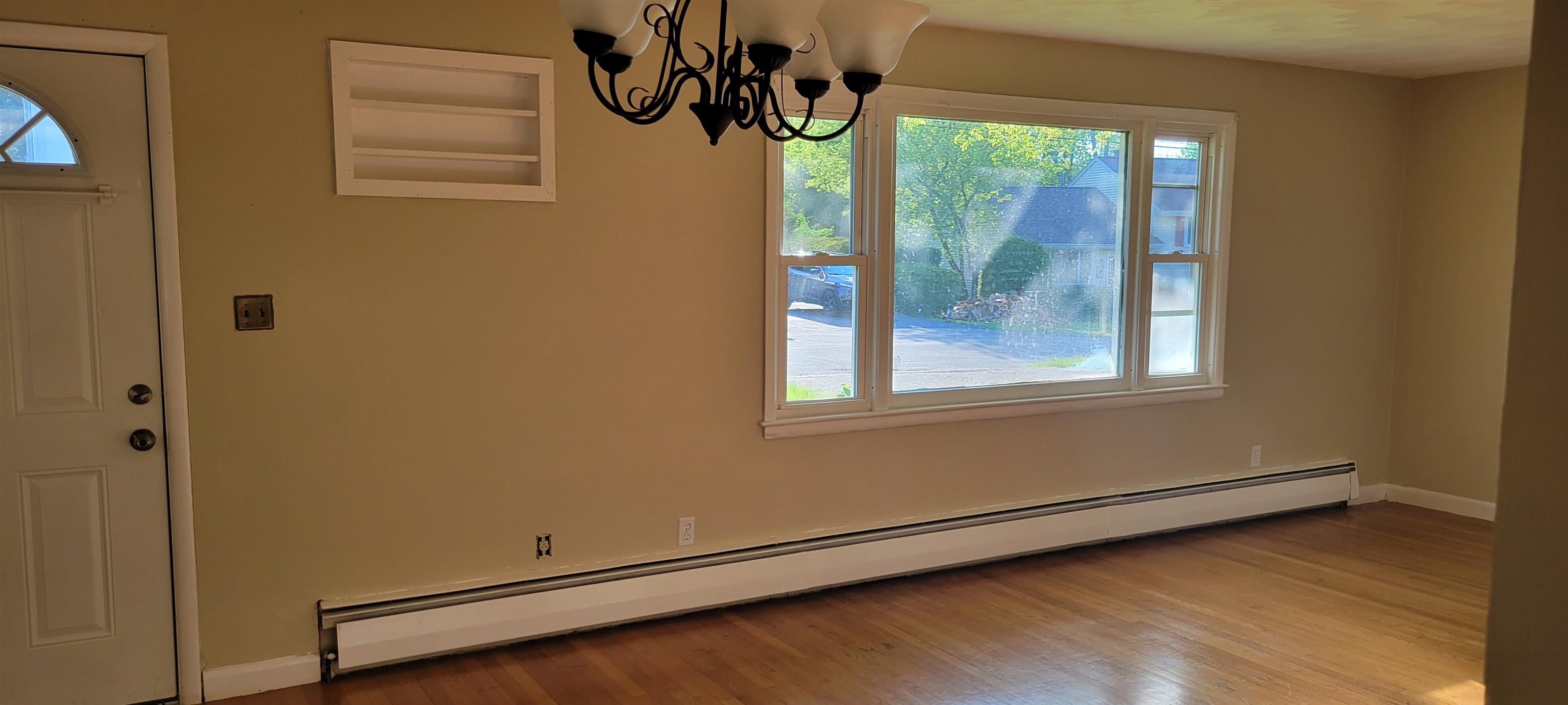 4 Grant Street Derry, NH 03038 - Photo 10 of 17