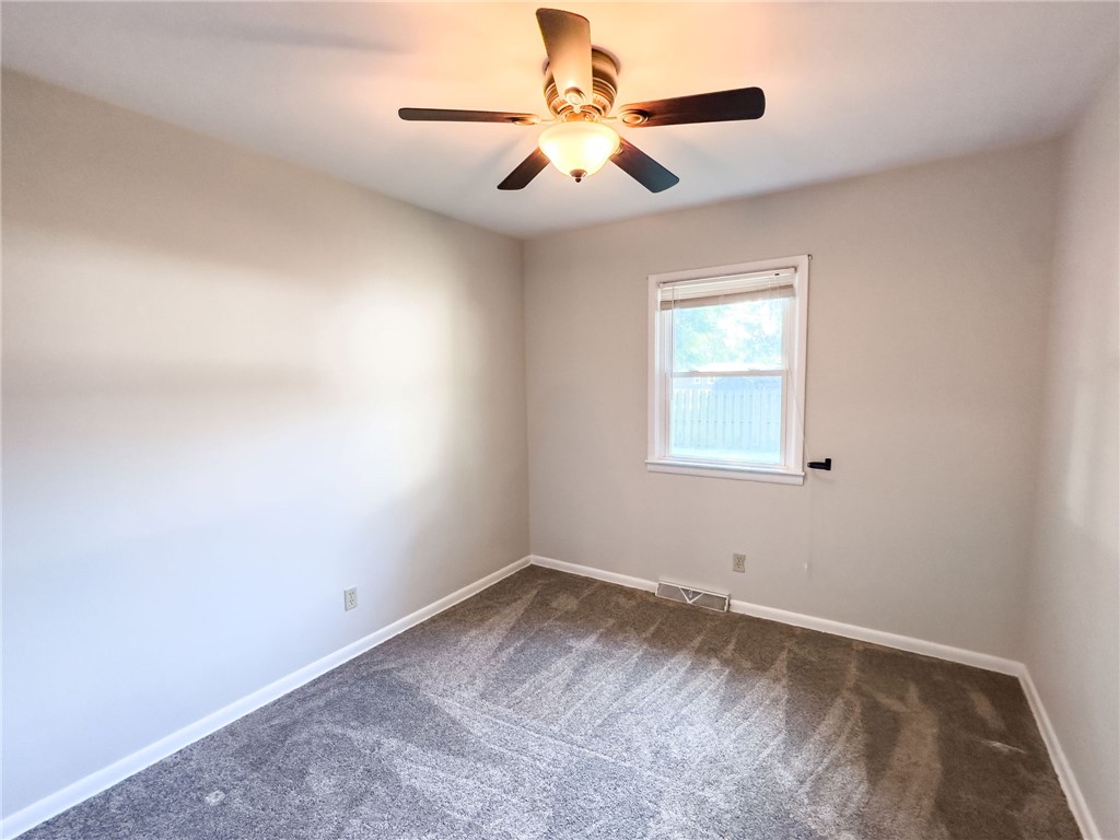 701 West Rustic Street Robinson, IL 62454 - Photo 18 of 36